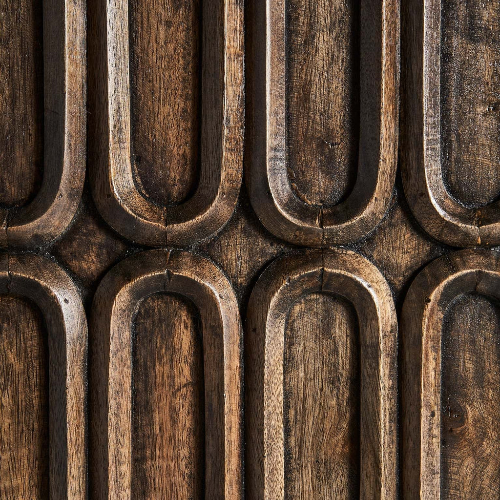 Sideboard aus Mangoholz mit Elementen in Gold - Maison Oudh