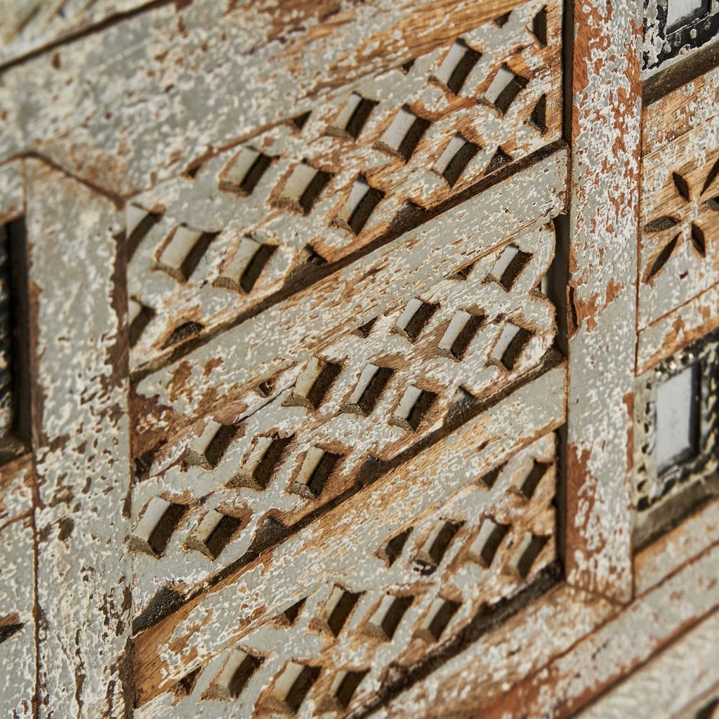 Sideboard im Oriental Stil mit Schnitzereien aus Mangoholz - Maison Oudh