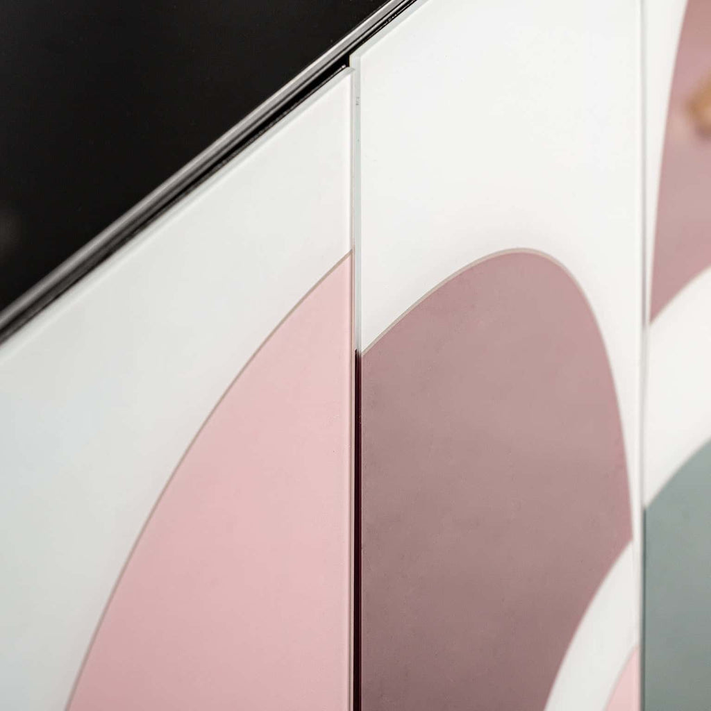 Sideboard mit geometrischen Applikationen - Maison Oudh