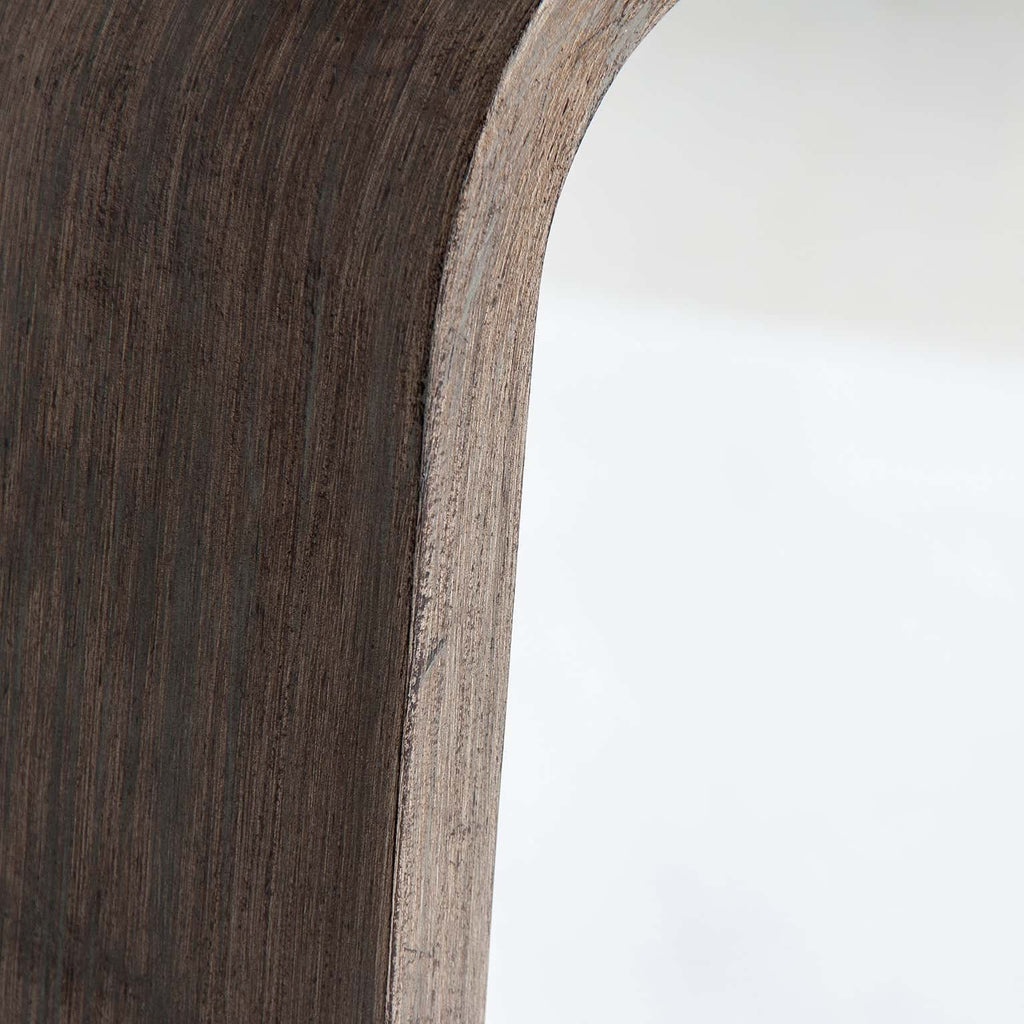 Spiegel mit abgerundeten Ecken im Contemporary Design - Maison Oudh