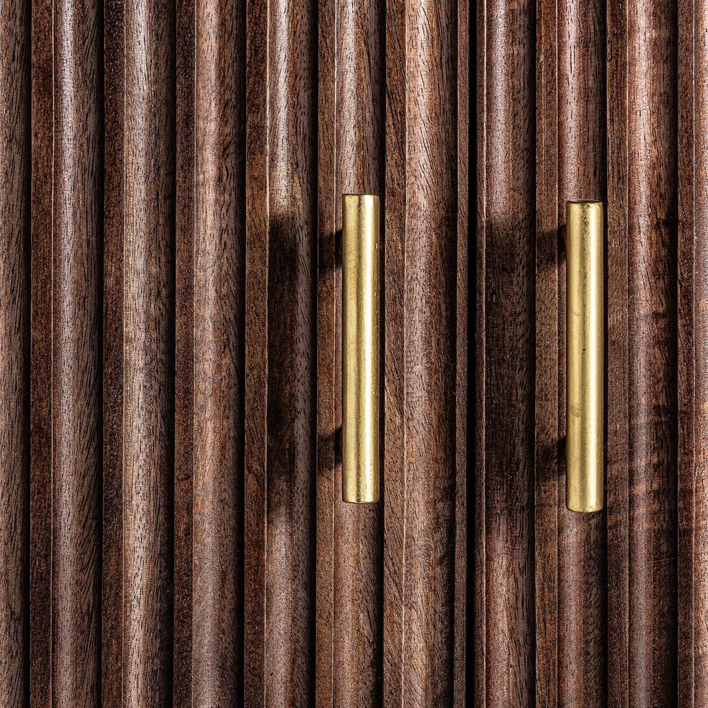 TV Schrank aus Mangoholz mit vier Türen - Maison Oudh