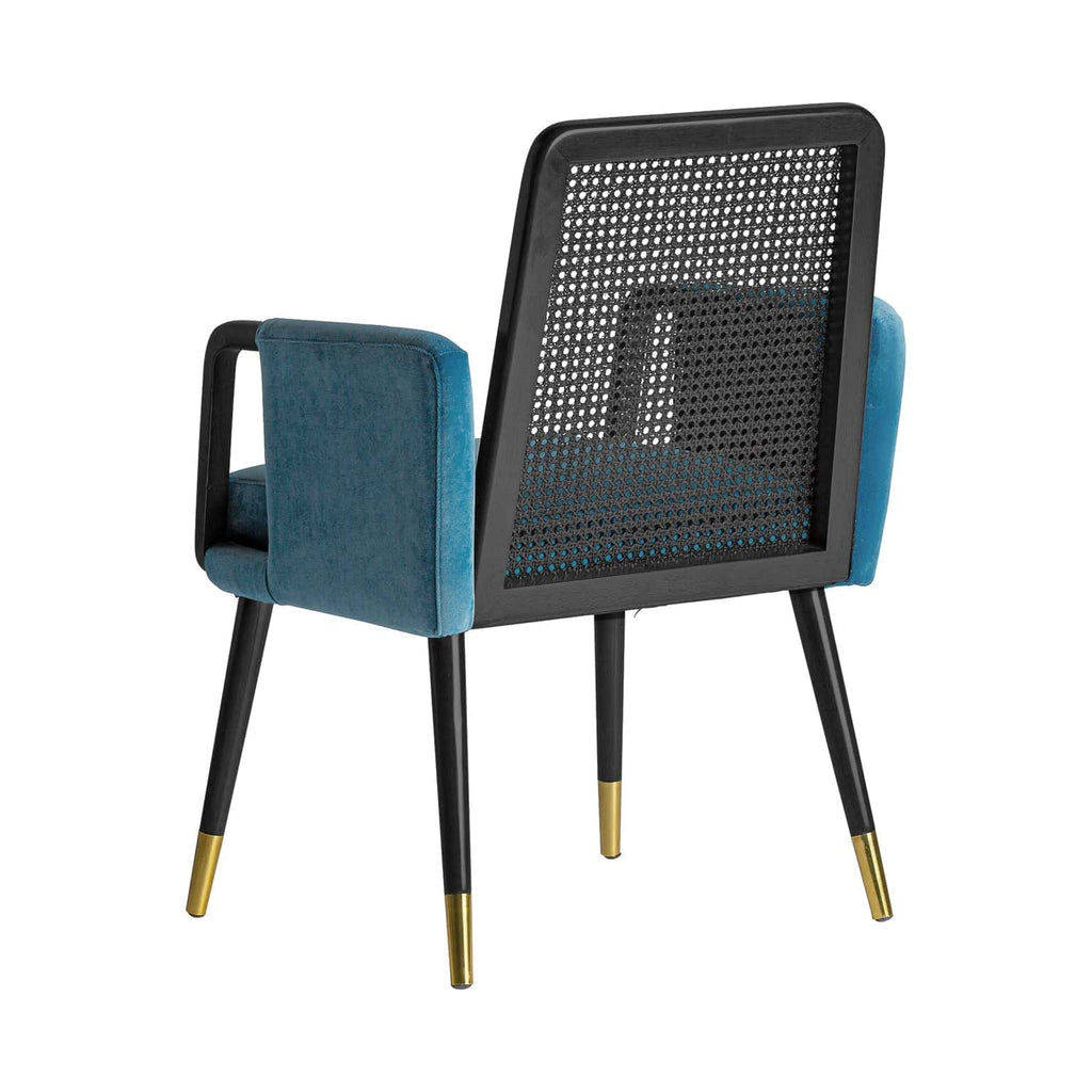 Vintage Stuhl aus Walnussbaumholz kombiniert mit Rattan und blauem Samt - Maison Oudh