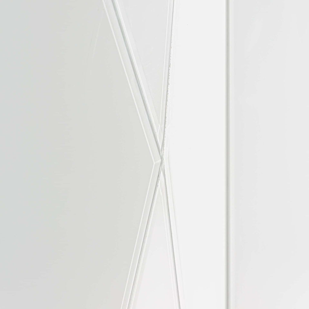 Weisser Hochschrank aus Kristallglas mit zwei Türen und Stahlbeinen in Gold - Maison Oudh