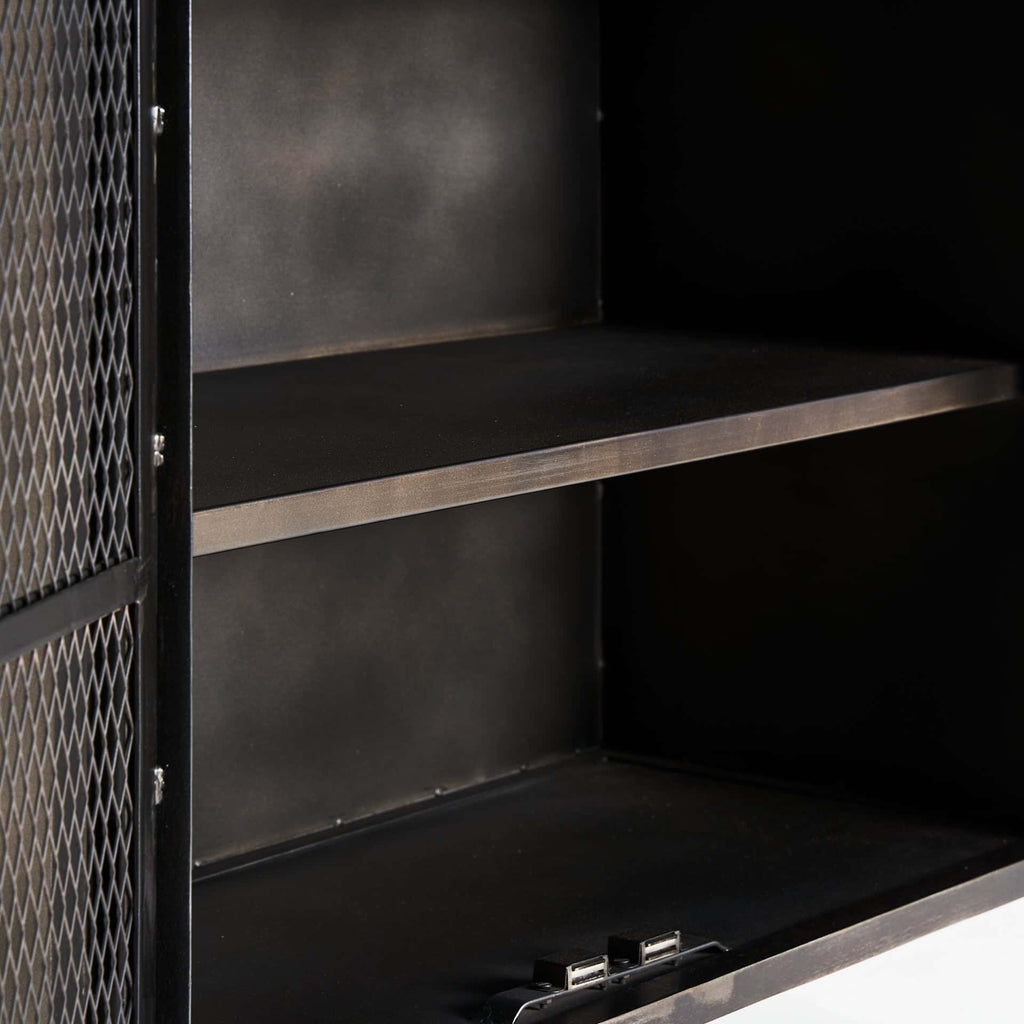 Zweitüriger schwarzer Schrank aus Mangoholz und Eisen im Industrial Design - Maison Oudh